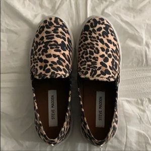 Steve Madden Leopard slip on sneakers
